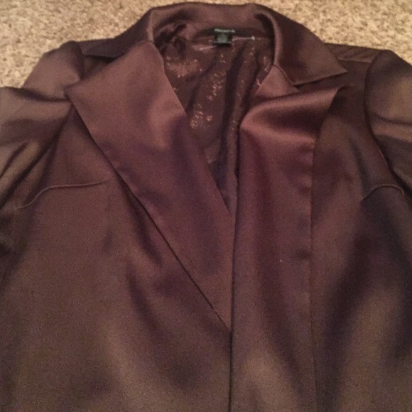 Sale 💖 Plum trench coat - Picture 2 of 3